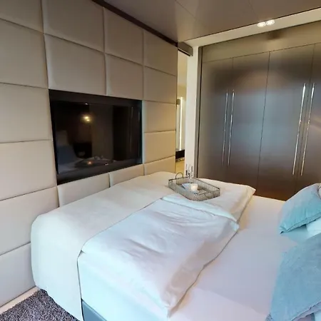 White Pearl 0.15 Apartment *