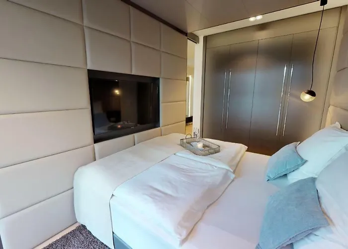 White Pearl 0.15 Apartment *